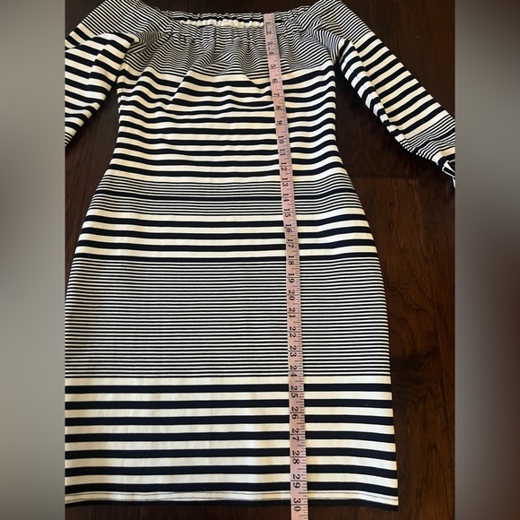 Sugar+Lips Striped Off-Shoulder Dress. Size S - Picture 5 of 7